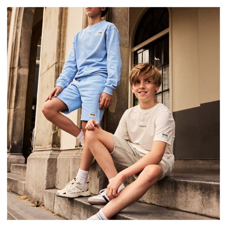 Indian Blue Jeans 960657 Backprint T-shirt 960657 Backprint T-shirt - www.romeynkids.nl - Romeyn Kids